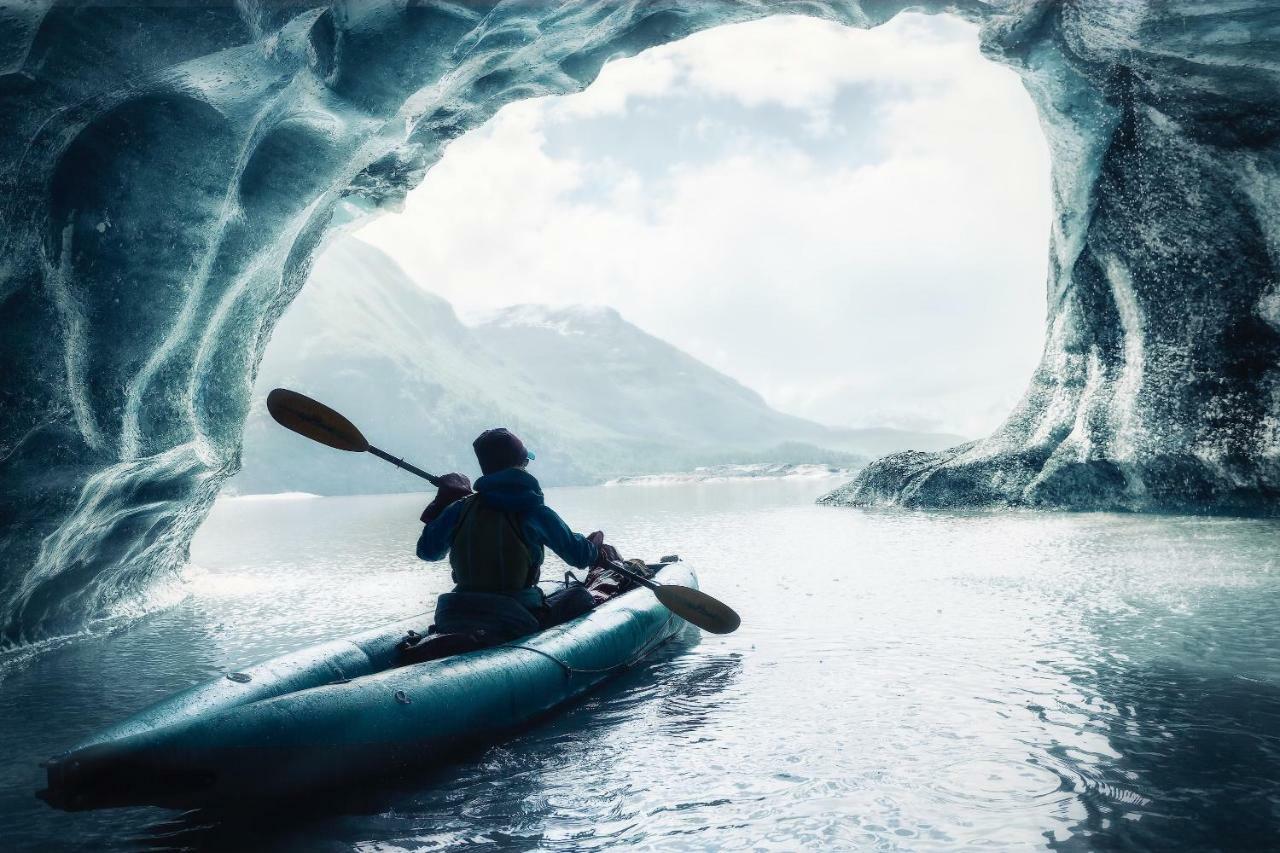 Stillpoint Lodge - All-Inclusive Halibut Cove Екстер'єр фото